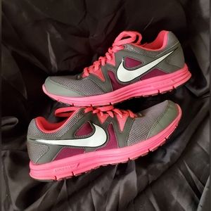 Women's Nike Lunarfly Sneaker Size 8
